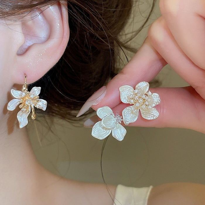 2026 New Sweet Floral Copper Stud Earrings With Zircon And Enamel Flower Design