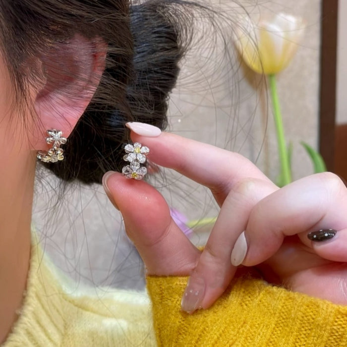 Warm Spring Floral Spliced Copper Ear Cuff Earrings For Women Minimalist Light Luxury Style