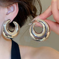 Modern Minimalist Iron Oval C-Shaped Stud Earrings For Women Retro Light Luxury Metal Jewelry view 3