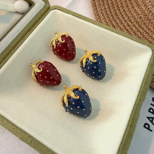Vintage Light Luxury Enamel Strawberry Studs Red Blue Two Tone Gold Alloy Fruit Design Women's Earrings