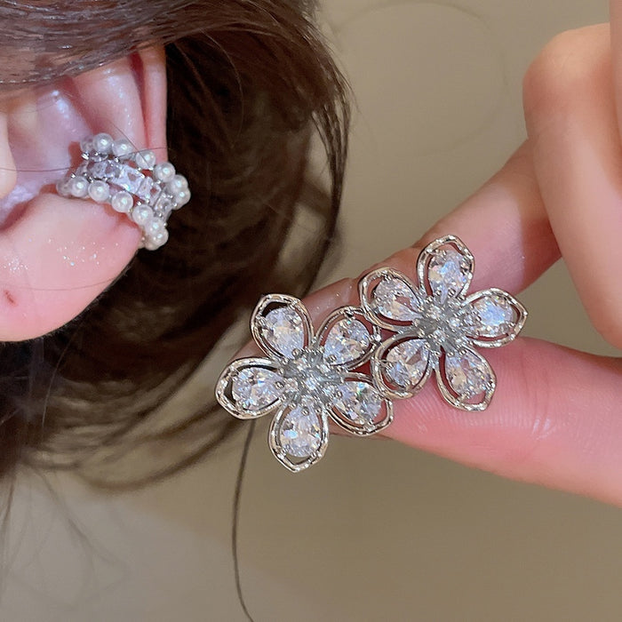 Luxury Copper Zircon Flower Pearl Clip-on Earrings, No-Piercing Minimalist Ear Cuffs