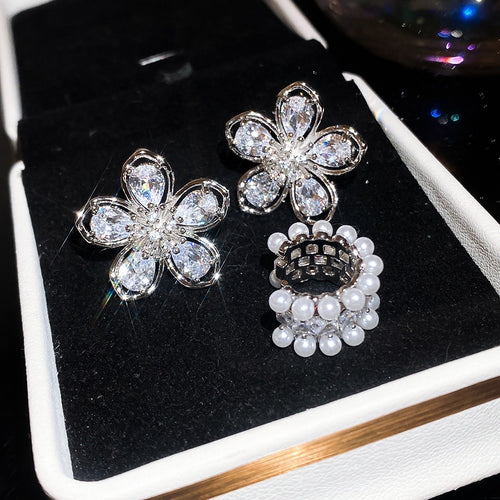Luxury Copper Zircon Flower Pearl Clip-on Earrings, No-Piercing Minimalist Ear Cuffs