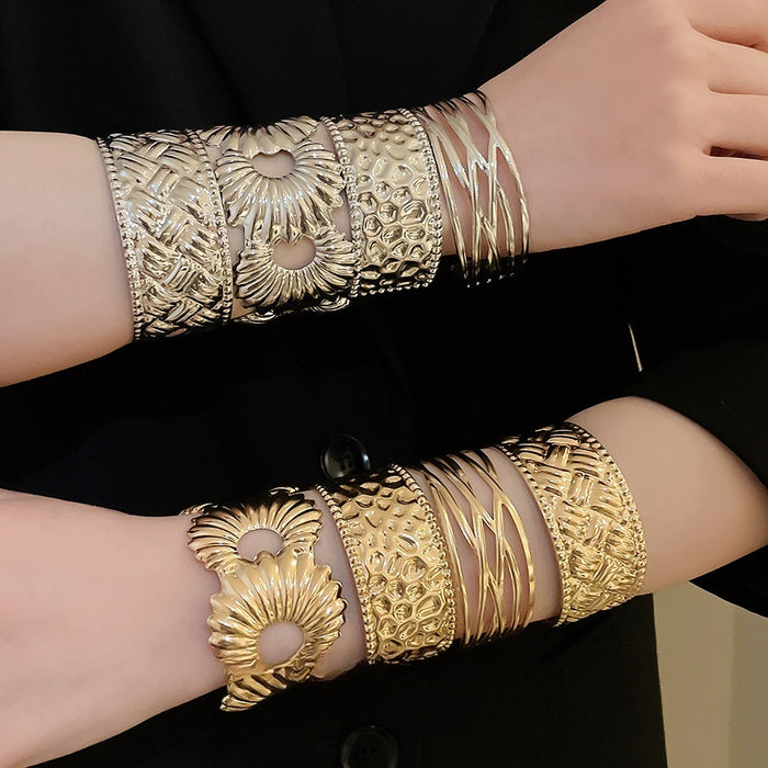 2026 New European American Iron Pleated Lace Open Bangle Statement Metal Bracelet