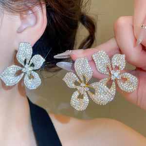 18K Gold Plated Copper Sparkling Full Rhinestone Butterfly Flower Stud Earrings Light Luxury Style