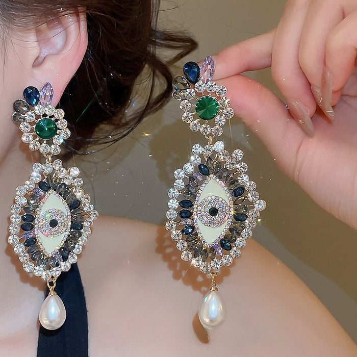 French Vintage Alloy Eye Pearl Rhinestone Stud Earrings, Court Style Light Luxury Jewelry
