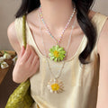 Light Luxury Artificial Crystal Beaded Flower Necklace, Sweet Vacation Style Collarbone Chain view 3