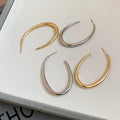 2026 New Simple Metal Oval Hoop Earrings With Silver Needle Light Luxury Geometric Design view 2