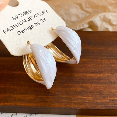 French Vintage Enamel Twisted U Shape Iron Hoop Earrings For Women Minimalist Everyday Jewelry