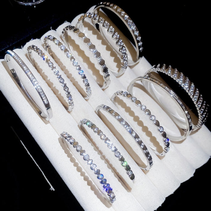 Stainless Steel Sparkling Zircon Round Flower Bangle Light Luxury Evening Jewelry