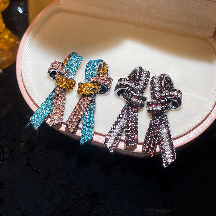 European Style Alloy Rhinestone Knot Stud Earrings With Silver Pins For Women