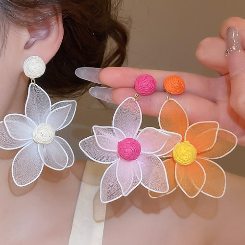 French Sweet Mesh Flower Stud Earrings With Silver Posts, Bohemian Resort Raffia Floral Design