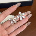 Elegant Shiny Alloy Five-Petal Flower Stud Earrings For Women, Korean Minimal Luxury Commuter Earrings view 2