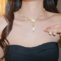 Alloy Oval Cat Eye Stone Rhinestone Pendant Necklace And Stud Earrings Jewelry Set Court Style view 4
