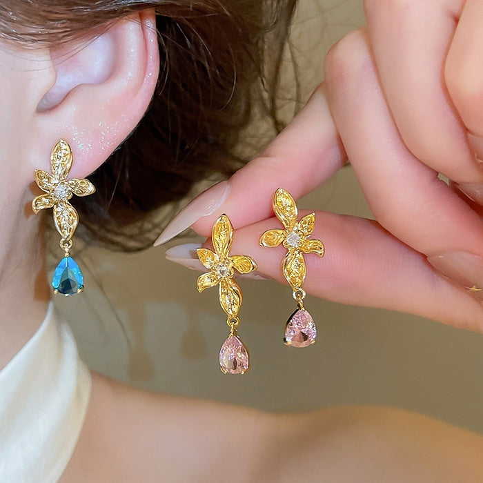 18K Gold Plated Copper Zircon Flower Waterdrop Stud Earrings For Women Light Luxury Elegant Jewelry
