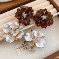 2026 New Acrylic Crystal Beaded Woven Flower Stud Earrings With Silver Pins Maillard Style view 4