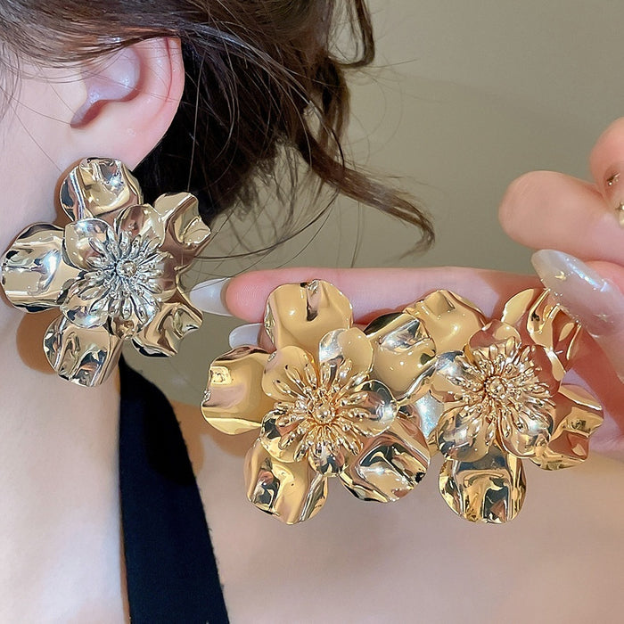 Glossy Iron Metal Flower Pendant Drop Earrings With Silver Pins For Women Fashion Jewelry