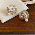 French Vintage Copper Round Horse Head Pearl Stud Earrings Light Luxury Geometric Jewelry view 2