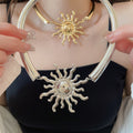 Old Money Iron Sun Pendant Choker Necklace For Women Geometric Light Luxury Statement Jewelry view 1