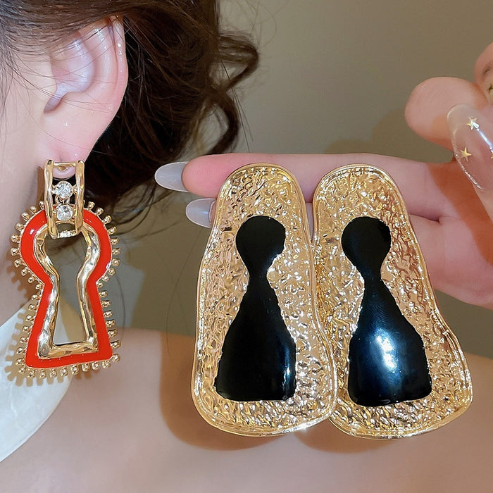 European Vintage Alloy Irregular Geometric Metal Stud Earrings With Silver Pins