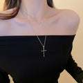 Minimalist Alloy Double Layer Pleated Cross Clavicle Necklace Casual Geometric Pendant Jewelry view 1