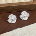 Elegant Colorful Acrylic Flower Pearl Studs For Women Minimal Luxury Commuter Fashion Earrings view 3
