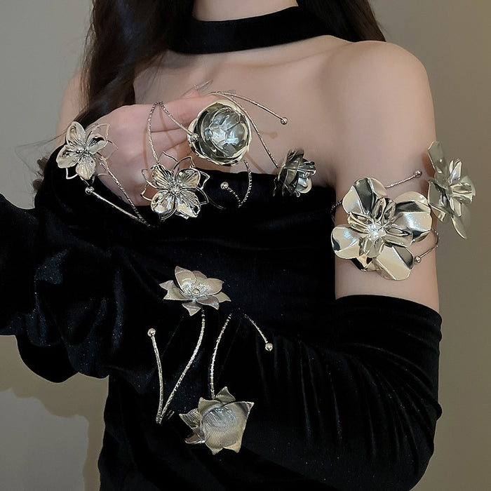 European American Light Luxury Iron Leaf Flower Arm Bangle Statement Metal Bracelet