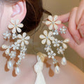 Vintage Court Style Floral Faux Pearl Stud Earrings With Rhinestone Flower Design For Women view 1