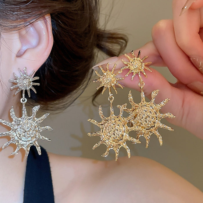 Vintage Alloy Crumpled Round Sunflower Stud Earrings European Style Statement Metal Jewelry