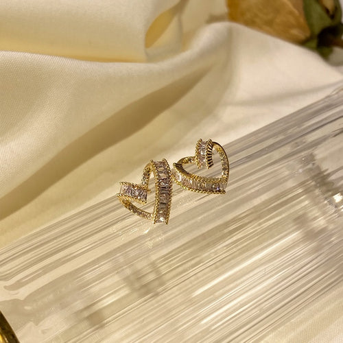 Light Luxury Copper Heart Zircon Stud Earrings With Silver Posts For Women
