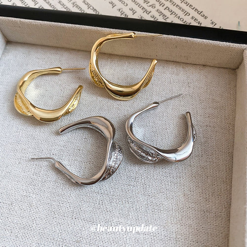 Irregular Geometric U Shaped Copper Hoop Earrings Minimalist Light Luxury European Style