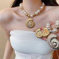 European Style Iron Acrylic Conch Pearl Necklace And Stud Earrings Jewelry Set For Women view 1