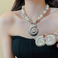 European Style Iron Acrylic Conch Pearl Necklace And Stud Earrings Jewelry Set For Women view 3