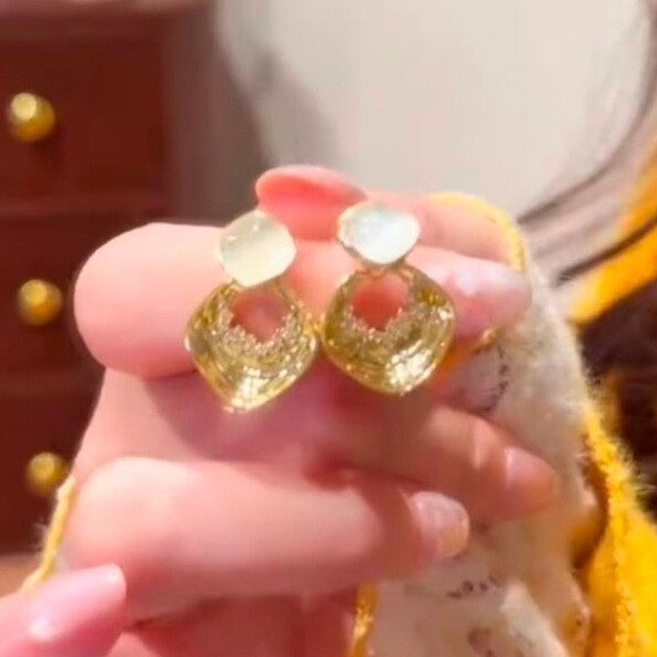 Fashion Geometric Cat Eye Stone Zircon Round Stud Earrings With Silver Pins