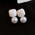 Korean Minimalist Square Faux Pearl Enamel Stud Earrings, Light Luxury Geometric Fashion Jewelry view 4