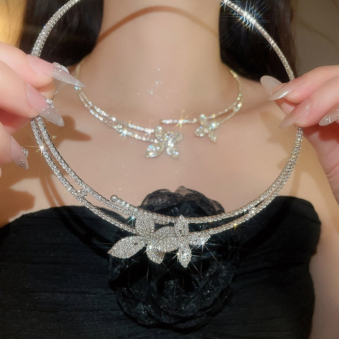 Luxury Old Money Copper Flower Choker Necklace With Sparkling Rhinestones For Women