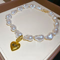 Light Luxury Heart Faux Pearl Necklace For Women Maillard Style Elegant Banquet Collarbone Chain view 4