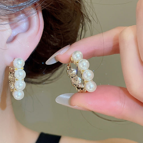 Elegant Faux Pearl Round Hoop Earrings Light Luxury Geometric Princess Style Ear Jewelry
