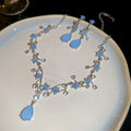 Light Luxury Resin Flower Teardrop Stud Earrings Necklace Jewelry Set With Rhinestones view 4