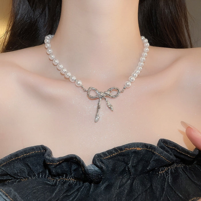 French Vintage Pleated Bow Faux Pearl Necklace Old Money Princess Collarbone Jewelry