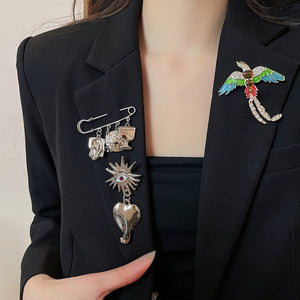 Sparkling Zircon Enamel Lip Geometric Pendant Brooch For Women European Alloy Fashion Accessory