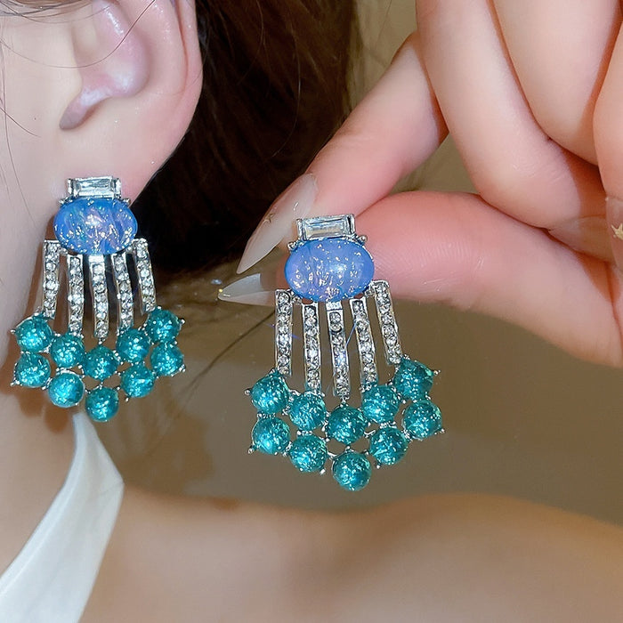Vintage Oval Resin Rhinestone Drop Earrings With Silver-Tone Pins, Geometric Light Luxury Style