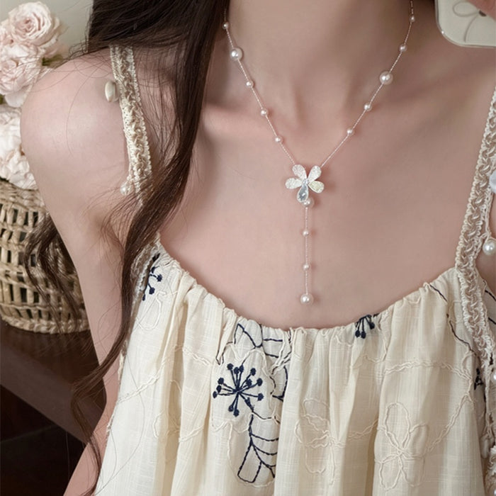 Korean Fairy Style Faux Pearl Babys Breath Flower Pendant Necklace Pastoral Light Luxury Collarbone Chain