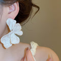 Enamel Flower Iron Stud Earrings For Women, Minimalist Sweet Floral Fashion Jewelry view 3