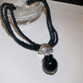 2026 New Old Money Style Multilayer Acrylic Round Beaded Geometric Statement Clavicle Necklace view 2