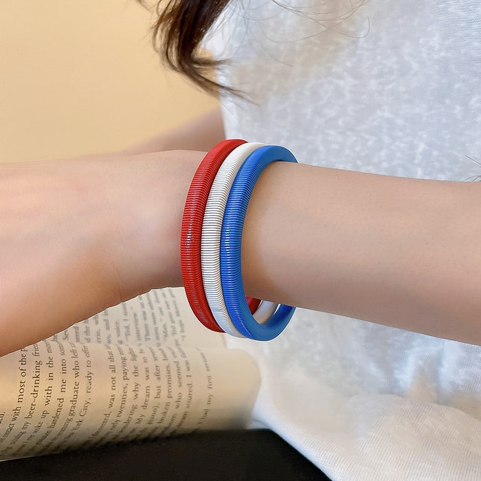 Iron Spring Chain Jewelry Set Minimalist Geometric Round Bracelet Trio Light Luxury Modern Style