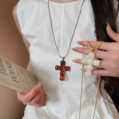 2026 New Resin Cross Pendant Necklace Maillard Style Geometric Clavicle Choker Jewelry