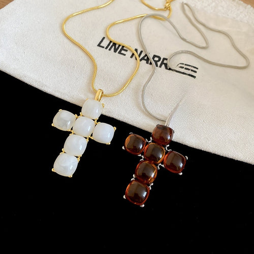 2026 New Resin Cross Pendant Necklace Maillard Style Geometric Clavicle Choker Jewelry