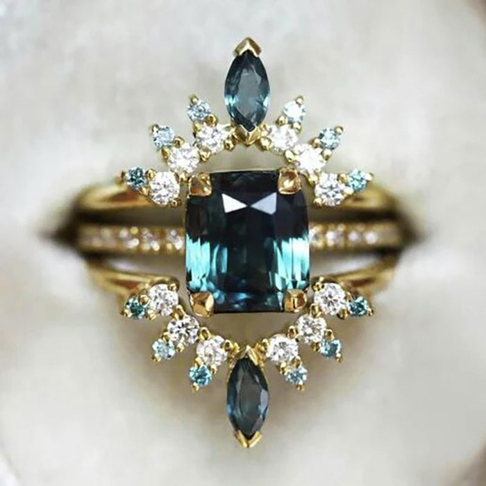 Old Money Court Style Crown Ring Two Piece Set For Women With Faux Emerald Temperament Jewelry