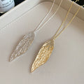 Sparkling Zircon Crinkle Leaf Alloy Necklace For Women Old Money Light Luxury Collarbone Chain view 2