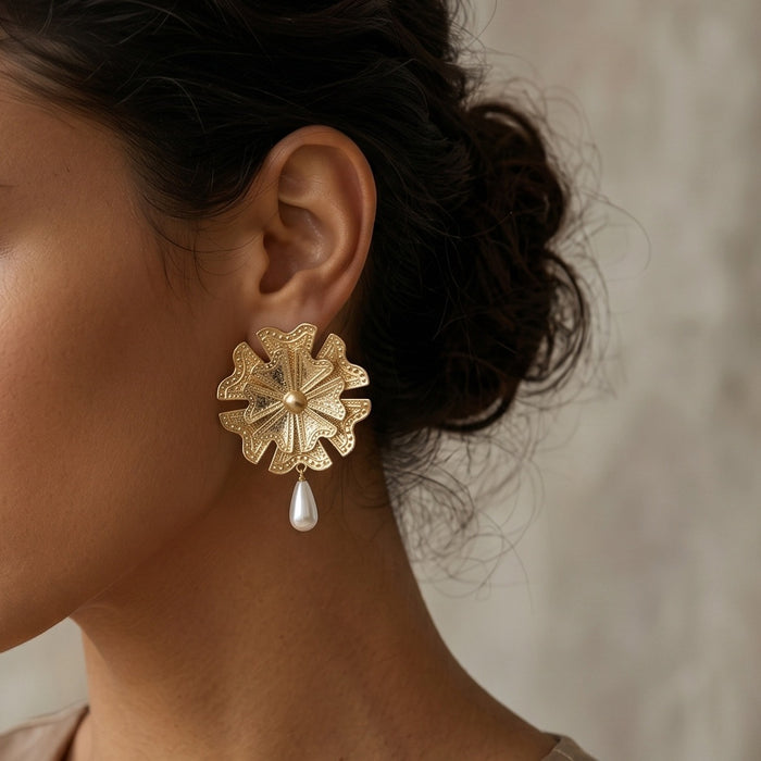 Luxury Gold Alloy 3D Layered Floral Petal Studs With Teardrop Pearl Drop Statement Earrings